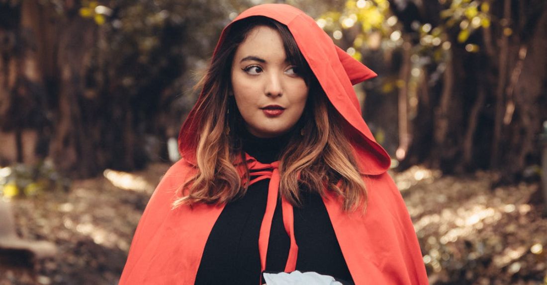 How Do You Host a Pet Costume Contest?